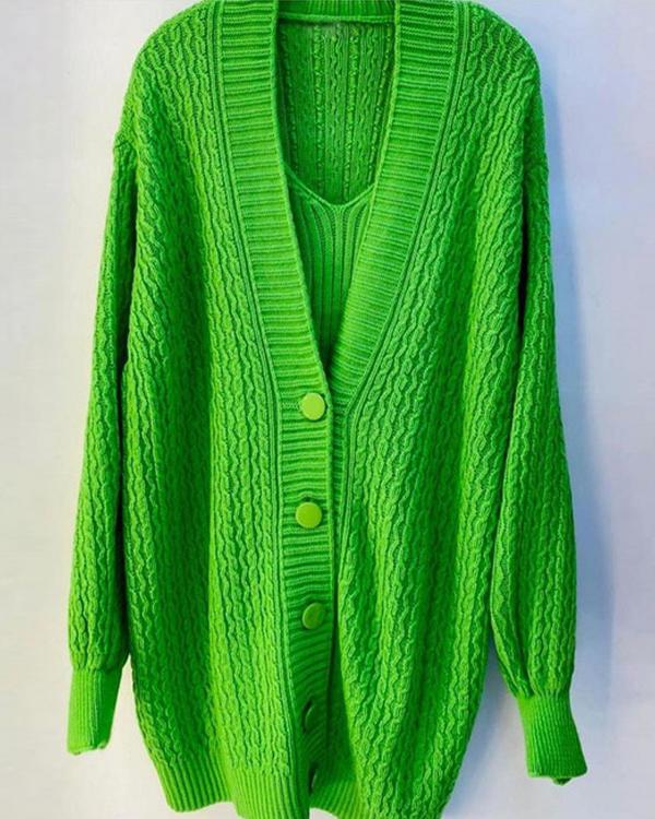 Gracefully Styled Cardigan for Any Occasion