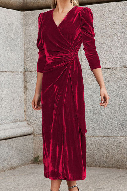 Gracefully Styled Dress for Any Occasion