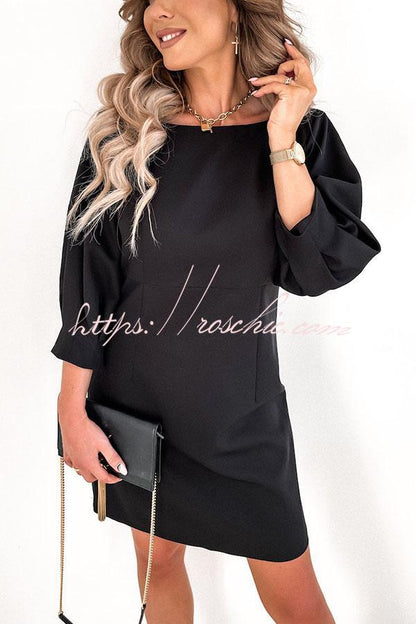 Effortlessly Elegant Dress with a Timeless Design