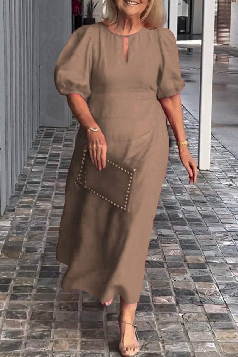 Classic Vintage Dress with a Flattering Fit