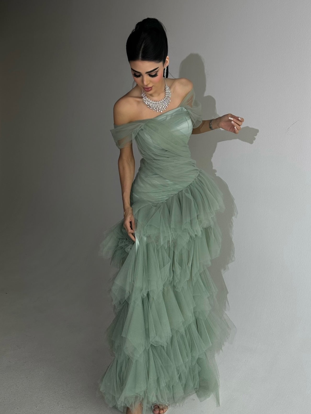 Beautifully Finished Dress in a Timeless Design