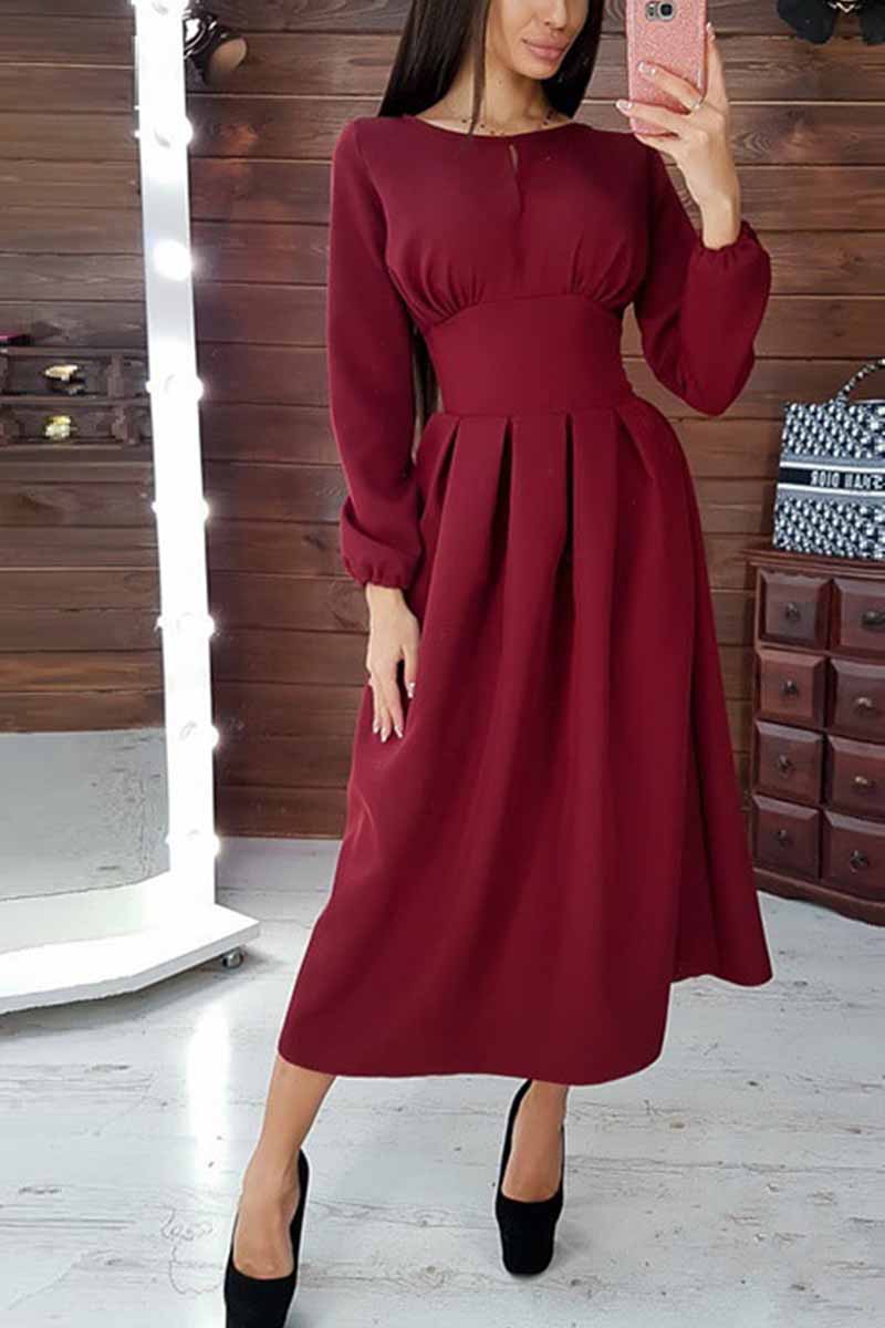 Sophisticated Dress with a Clean Classic Look