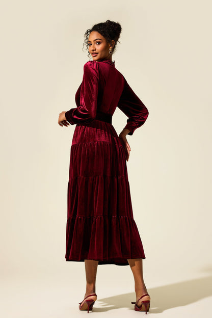 Classic Vintage Dress with a Flattering Fit