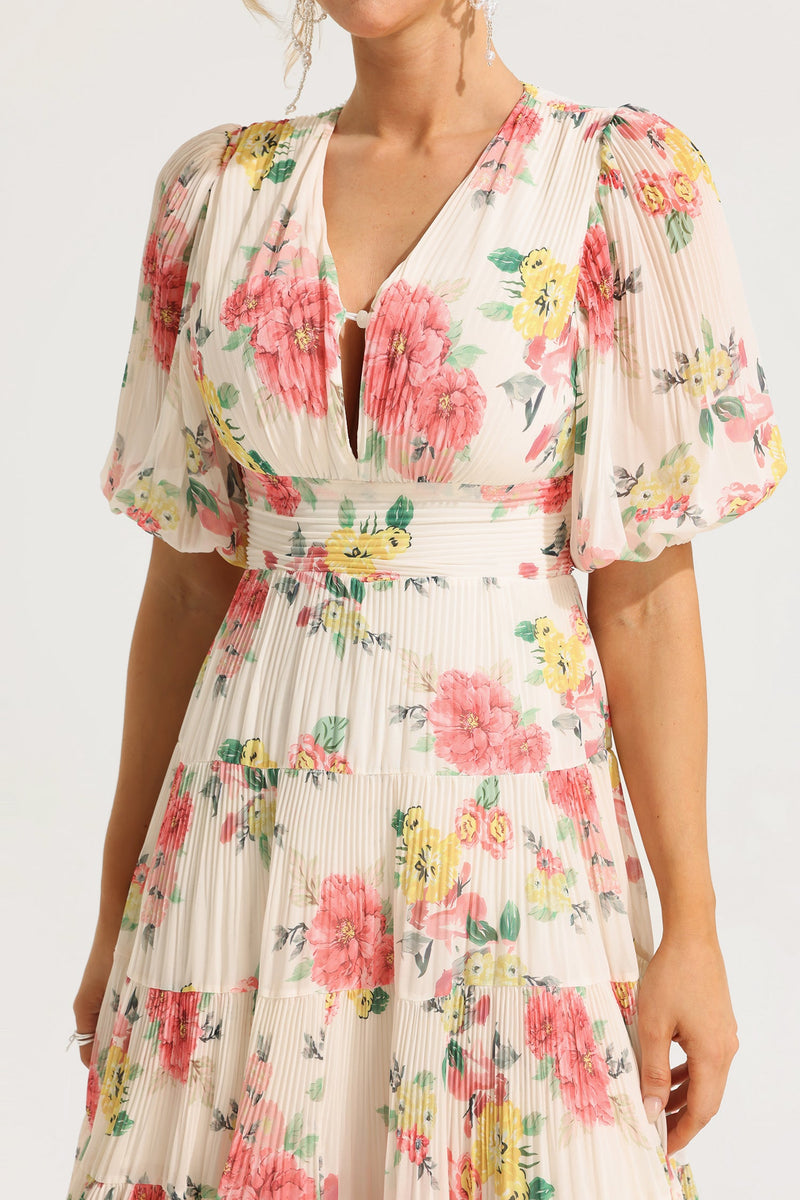 Classic Vintage Dress with a Flattering Fit