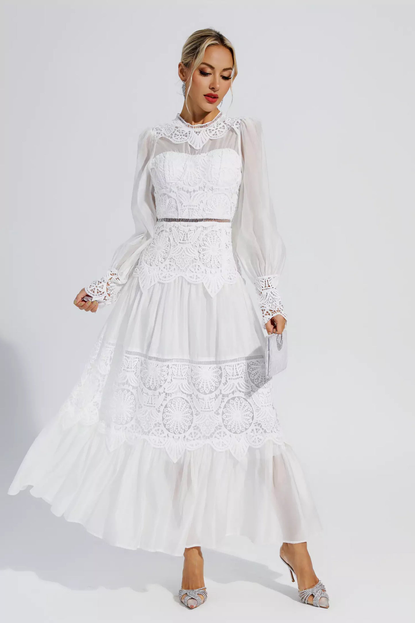 Beautifully Crafted Dress in a Classic Style