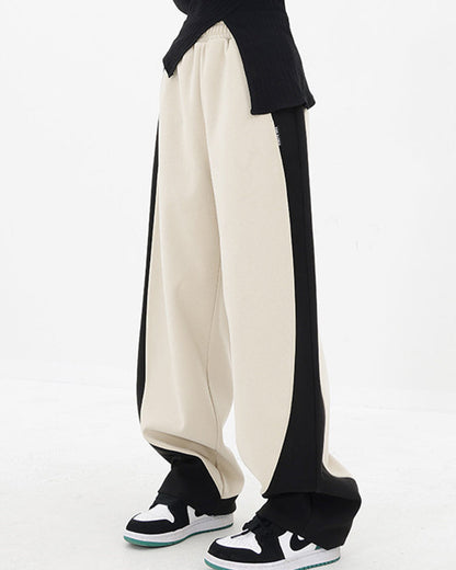 Elegantly Styled Pants for Everyday Wear