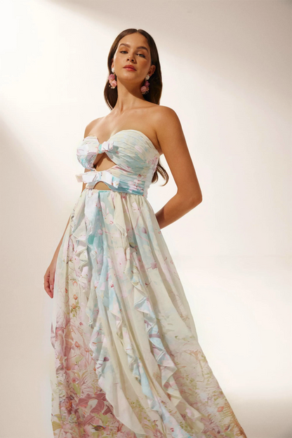 Classic Vintage & Enduringly Stylish Dress