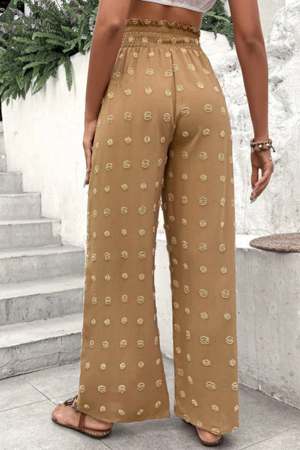 Effortlessly Elegant Trousers with a Timeless Design