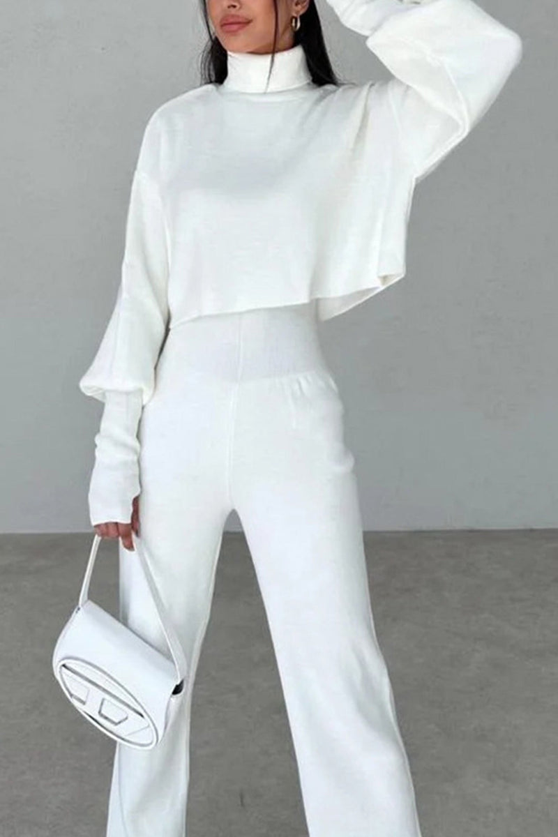Classic Vintage Pants with a Flattering Fit