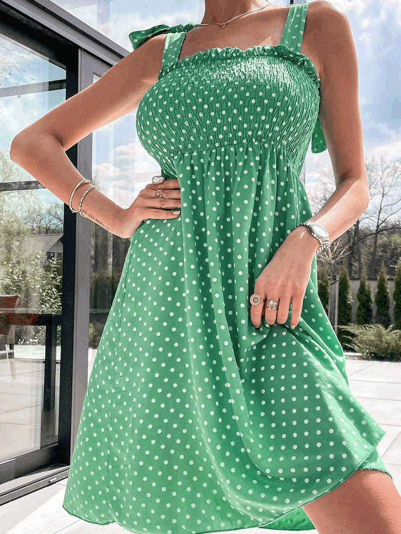 Effortlessly Elegant Dress with a Timeless Design