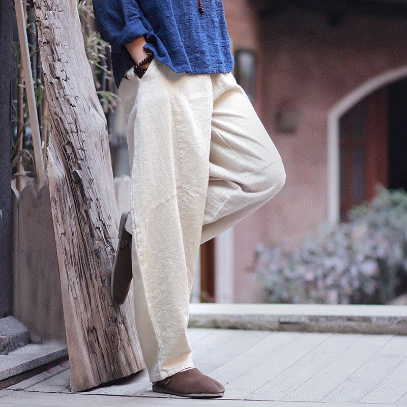 Classic Vintage Pants with a Flattering Fit