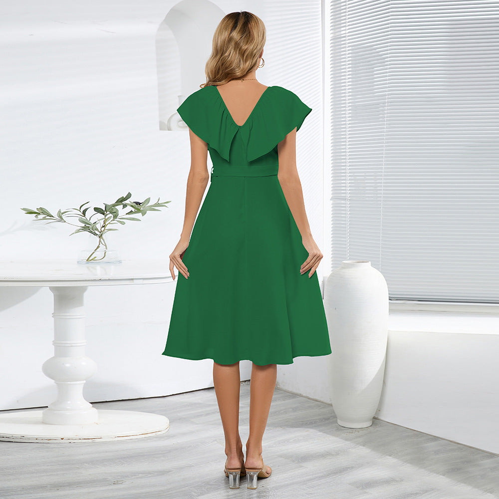 Well Tailored Dress with a Graceful Silhouette