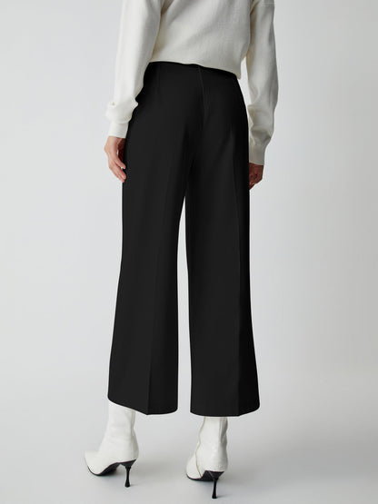 Polished Pants with an Effortless Classic Look