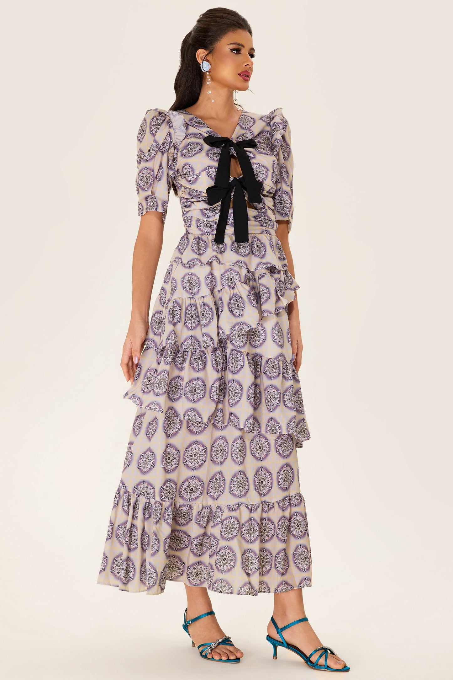 Gracefully Styled Dress for Any Occasion