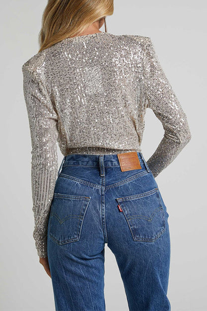 Well Tailored Garment with a Graceful Silhouette