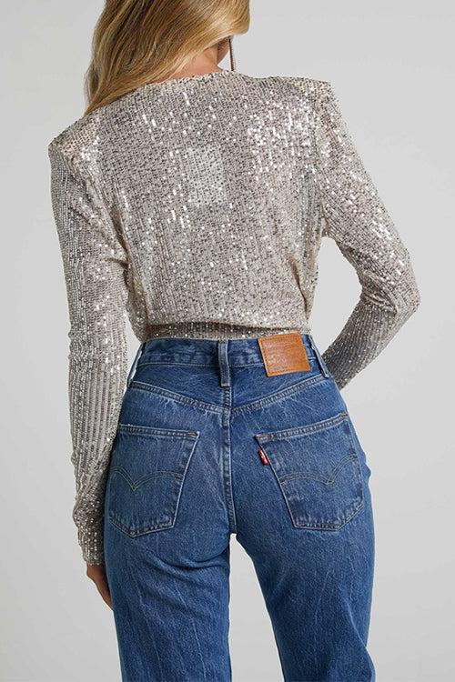 Well Tailored Garment with a Graceful Silhouette