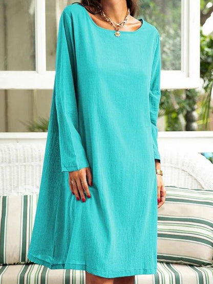 Effortlessly Elegant Dress with a Timeless Design