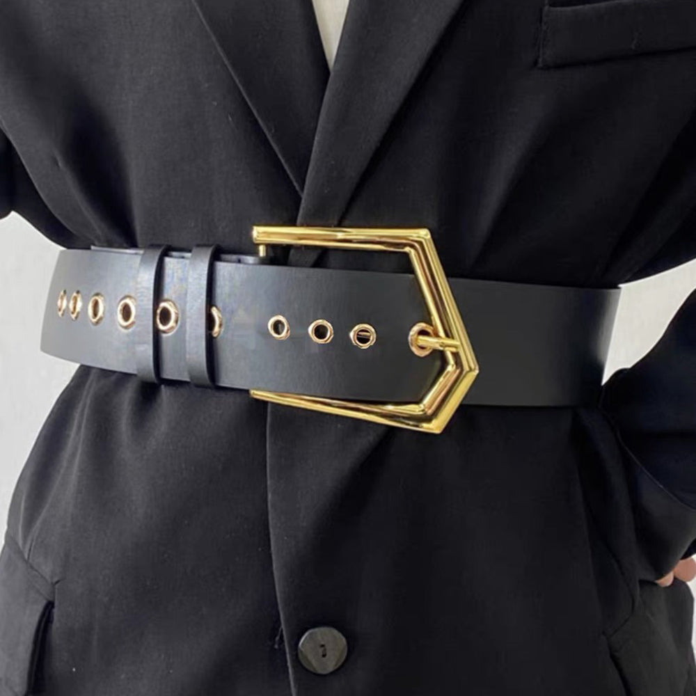 A Vintage Style Coat with Delicate Timeless Details