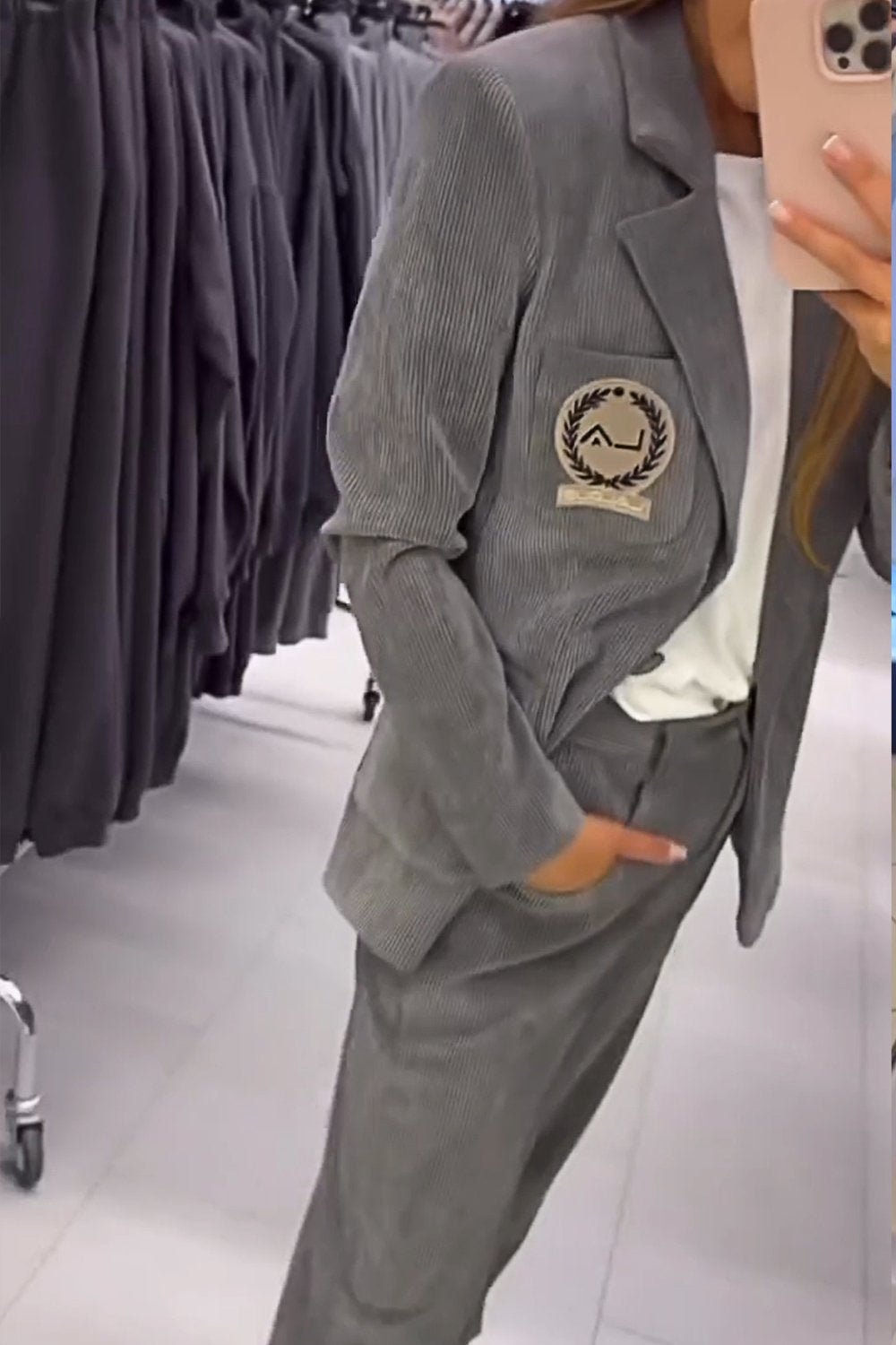 Gracefully Styled Jacket for Any Occasion