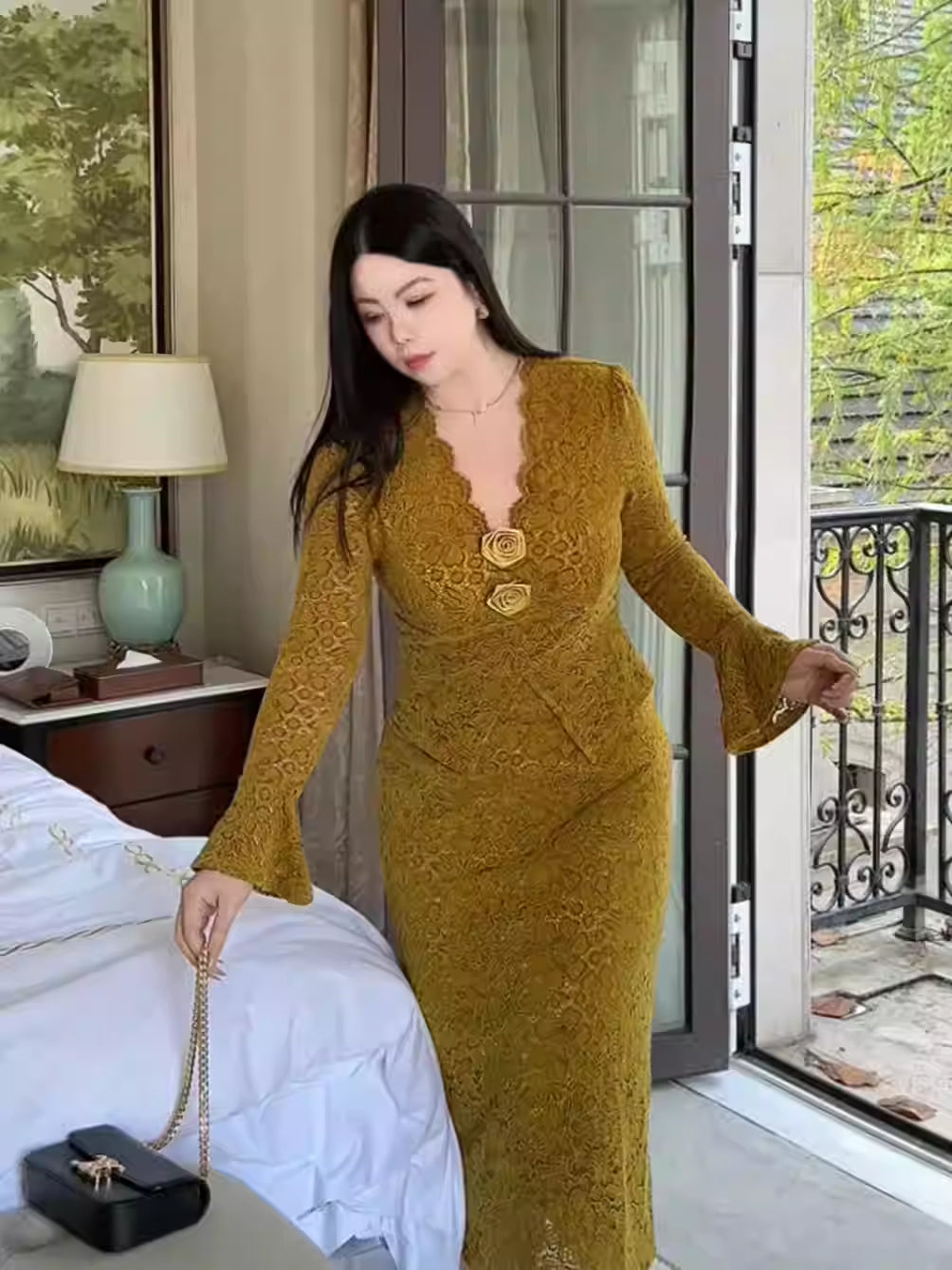 Gracefully Styled Dress for Any Occasion