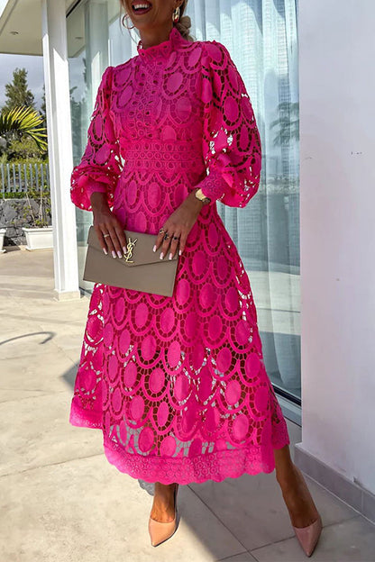 Beautifully Finished Dress in a Timeless Design