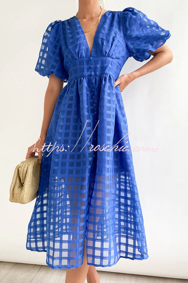 Classic Vintage & Enduringly Stylish Dress