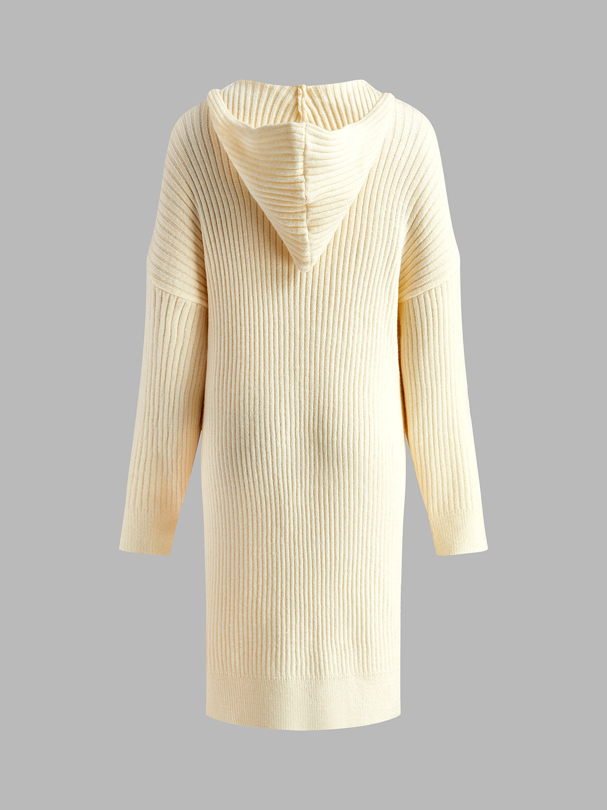 Well Tailored Sweater with a Graceful Silhouette