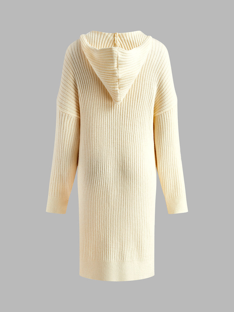 Well Tailored Sweater with a Graceful Silhouette