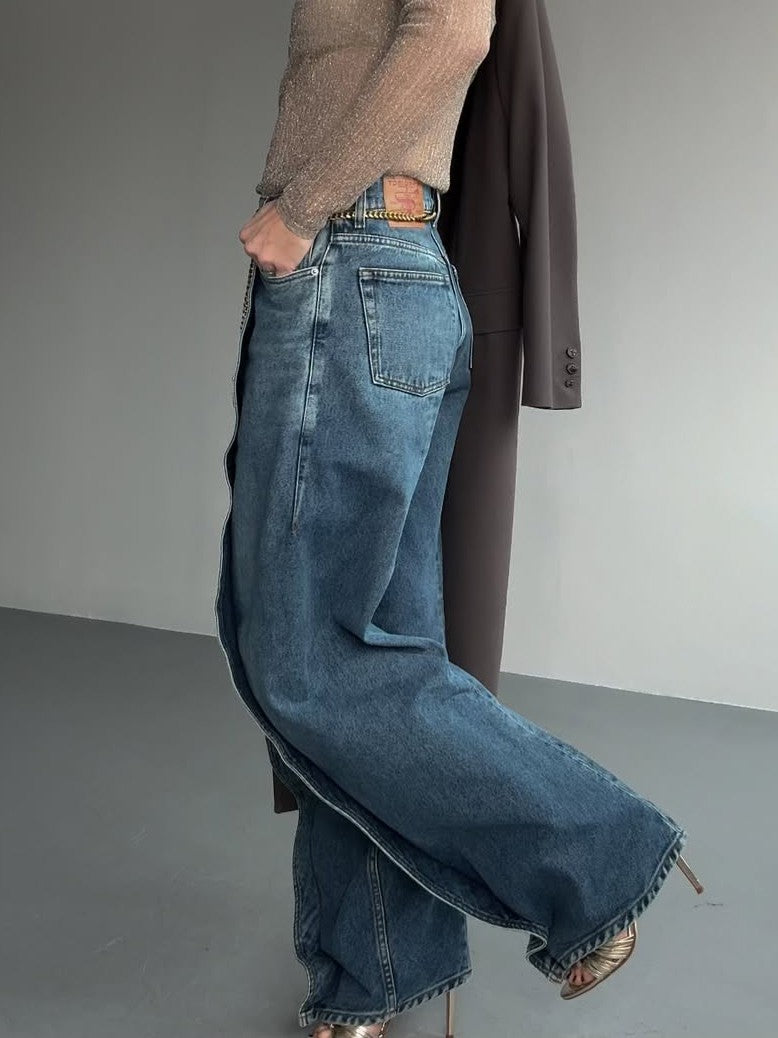 Classic Vintage Garment with a Flattering Fit