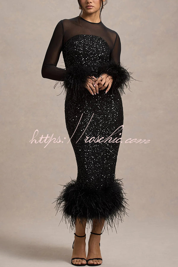 Beautifully Finished Dress in a Timeless Design