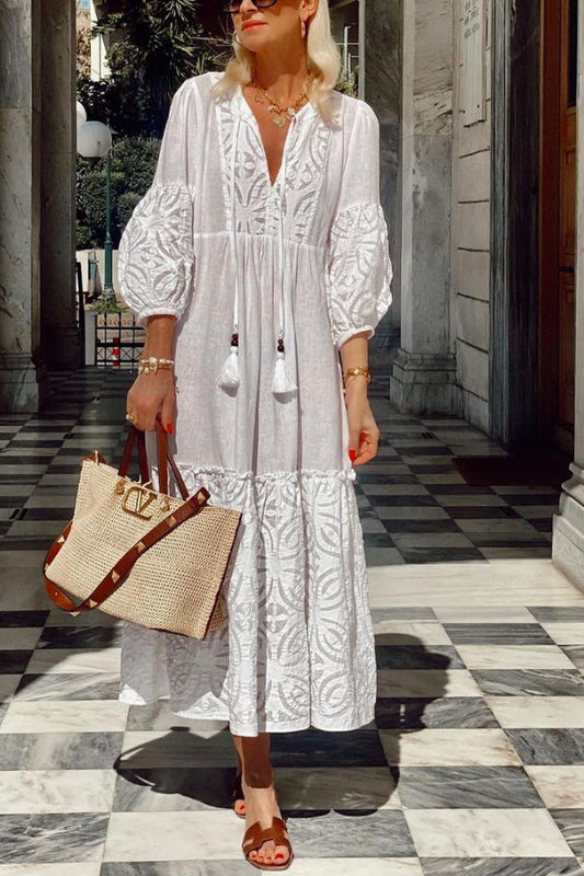 Well Tailored Dress with a Graceful Silhouette