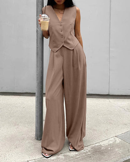 Elegantly Styled Pants for Everyday Wear