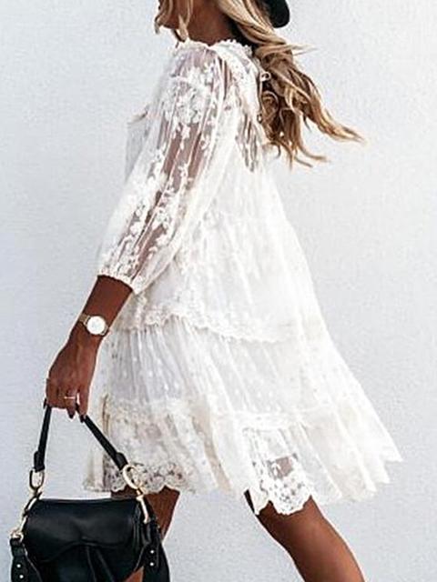 Beautifully Finished Dress in a Timeless Design