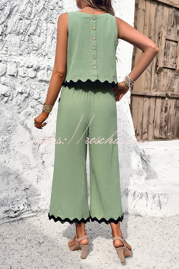 Beautifully Finished Pants in a Timeless Design