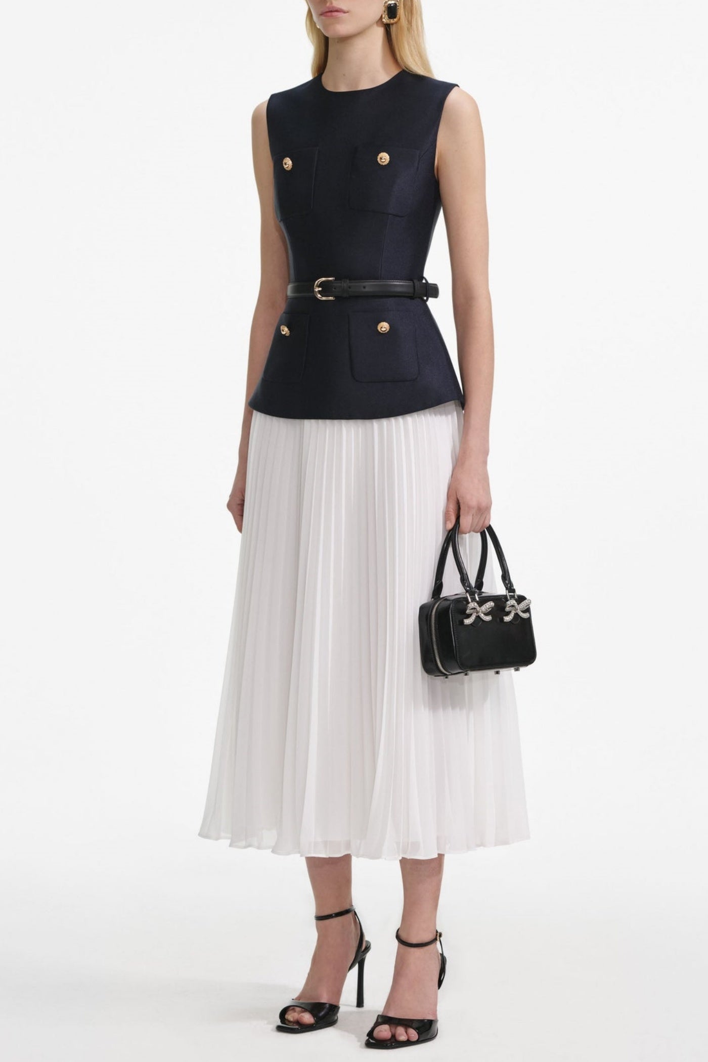 Classic Vintage Dress with a Flattering Fit