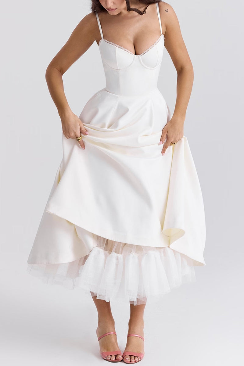 Effortlessly Elegant Dress with a Timeless Design