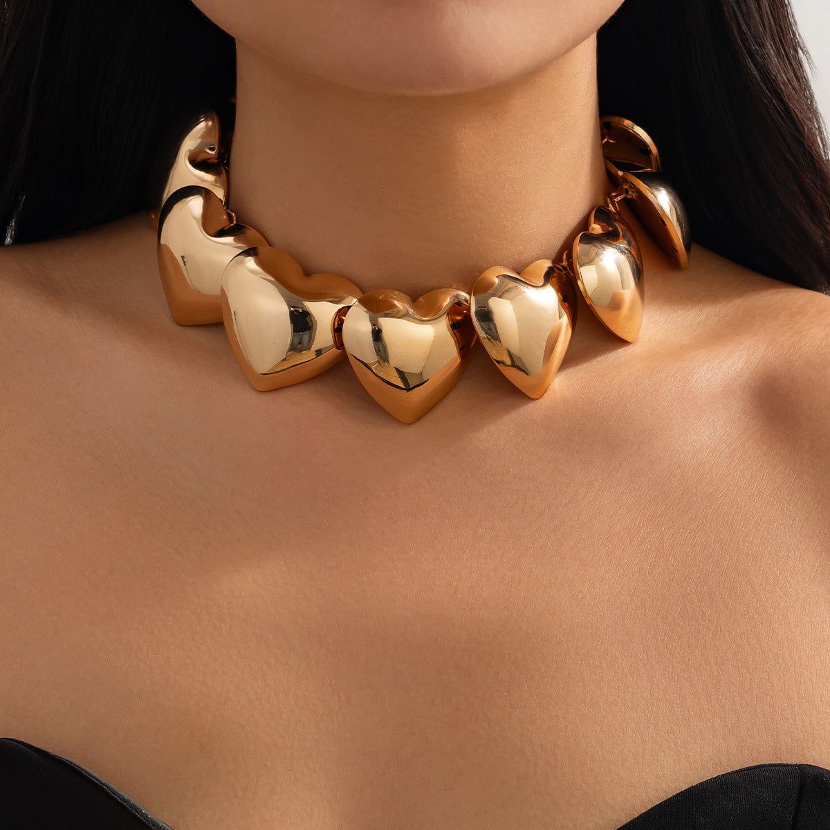 01 Gold Necklace 6983