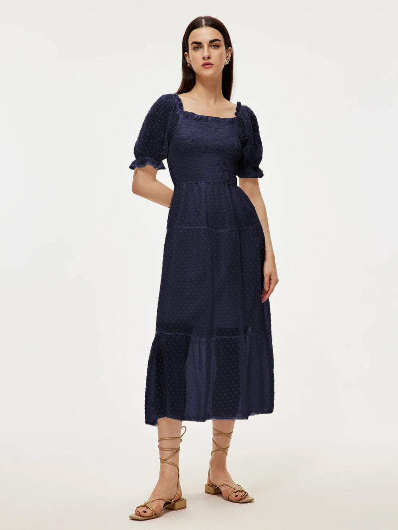 Beautifully Finished Dress in a Timeless Design