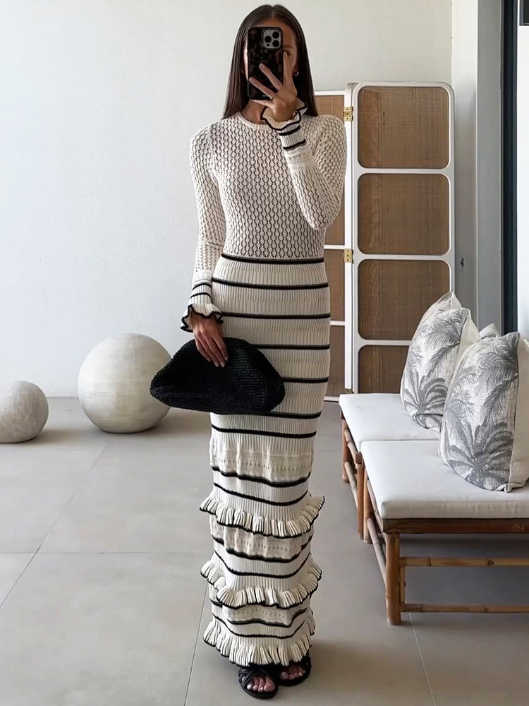 Beautifully Finished Dress in a Timeless Design