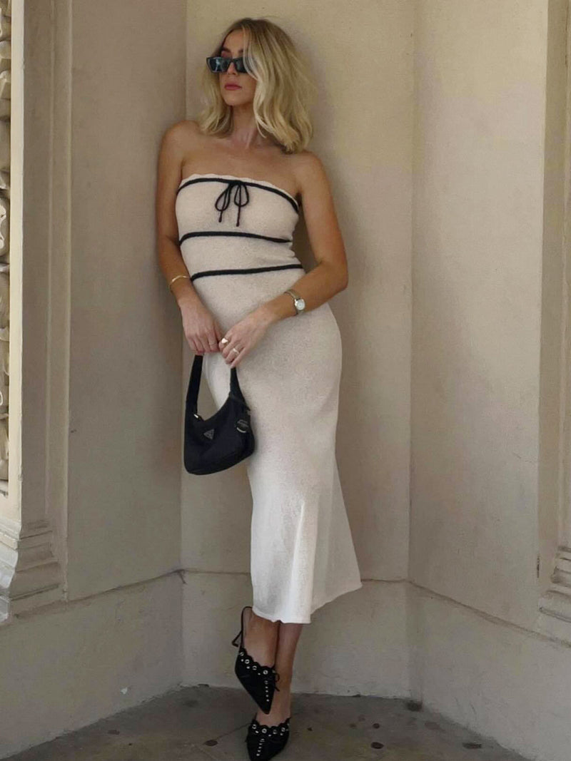 Sophisticated Dress with a Clean Classic Look