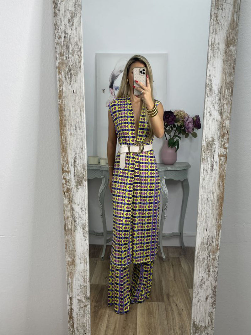 Elegantly Styled Pants for Everyday Wear