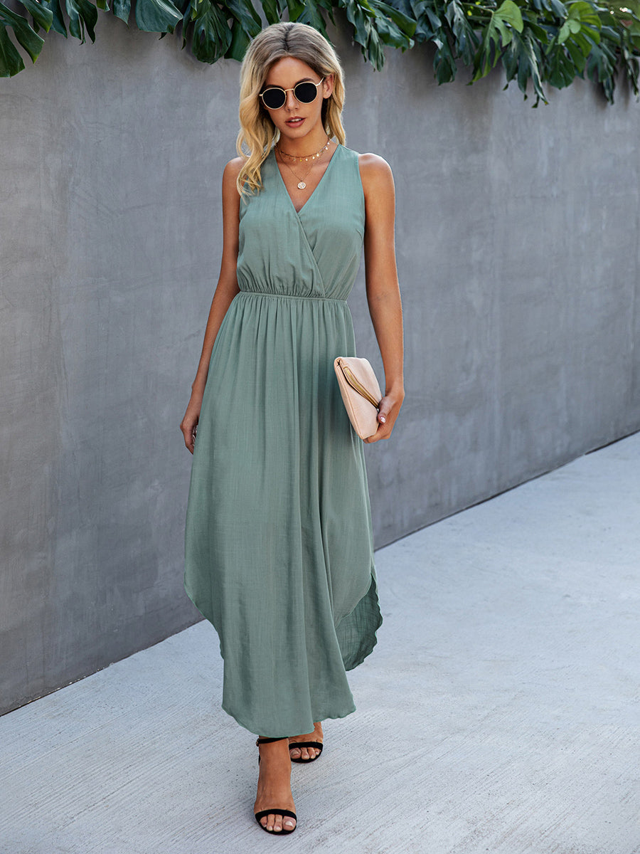 Sophisticated Dress with a Clean Classic Look