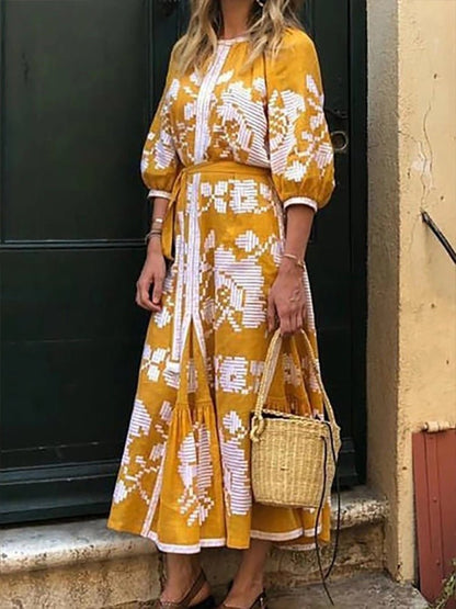 Well Tailored Dress with a Graceful Silhouette