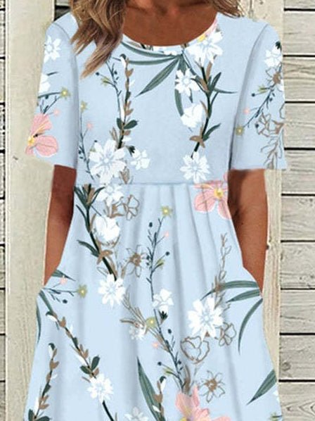 Classic Vintage Dress with a Flattering Fit