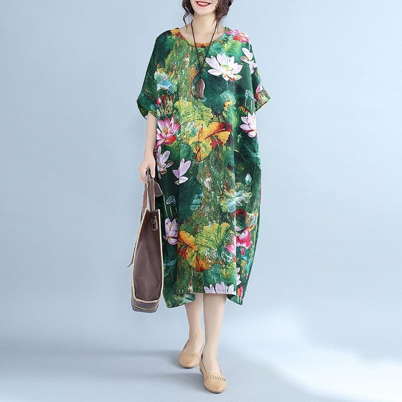 Well Tailored Dress with a Graceful Silhouette