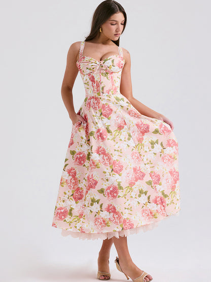 Beautifully Finished Dress in a Timeless Design