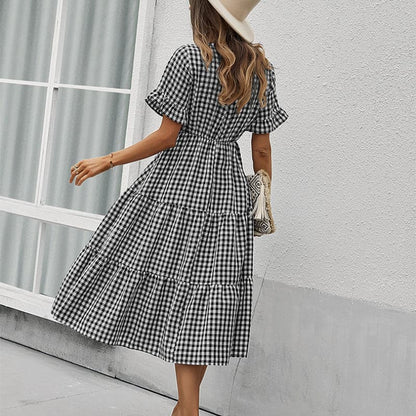 Gracefully Styled Dress for Any Occasion