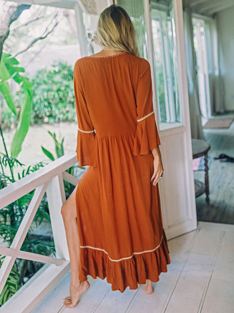 Sophisticated Dress with a Clean Classic Look