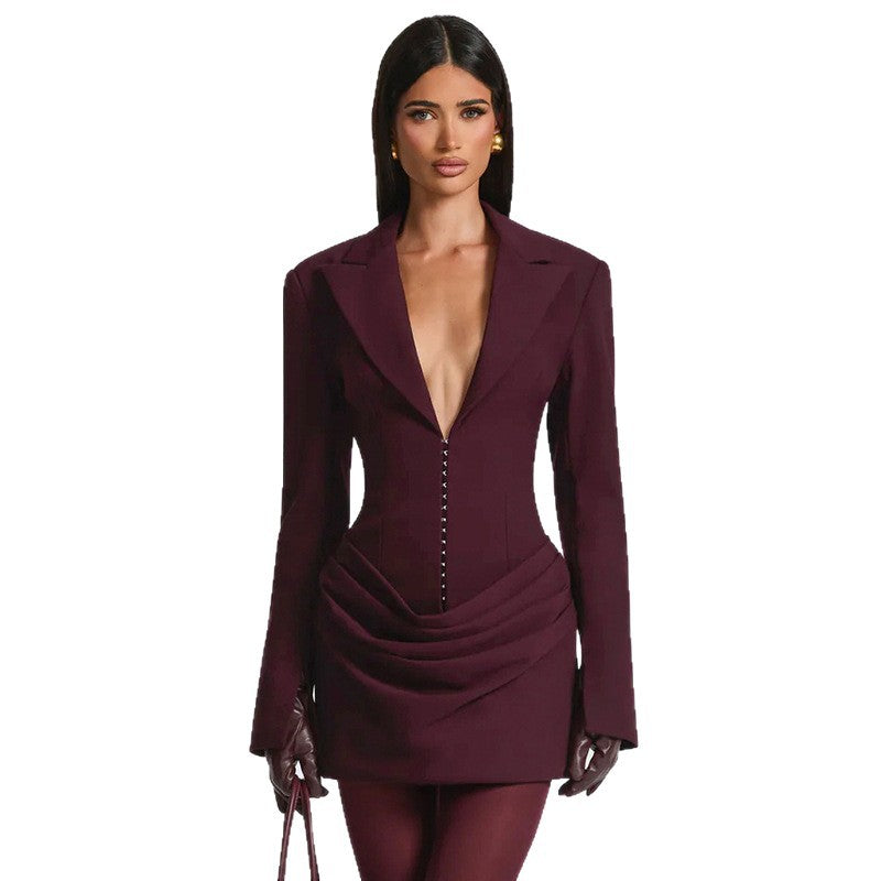 Well Tailored Dress with a Graceful Silhouette