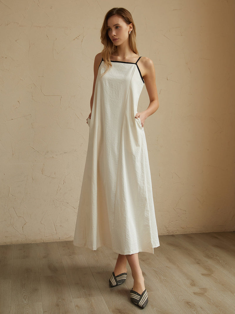 Effortlessly Elegant Dress with a Timeless Design